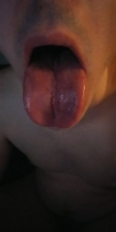 attache-moi-nu-chez-toi-et-domine-ma-gorge-daplomb-pour-mature-seulement-big-1